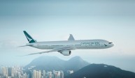 Festeggia con Cathay Pacific per i suoi 30 anni di voli!
