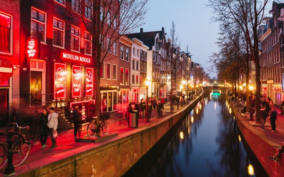 34989_amsterdam_le_red_light_district_a_amsterdam